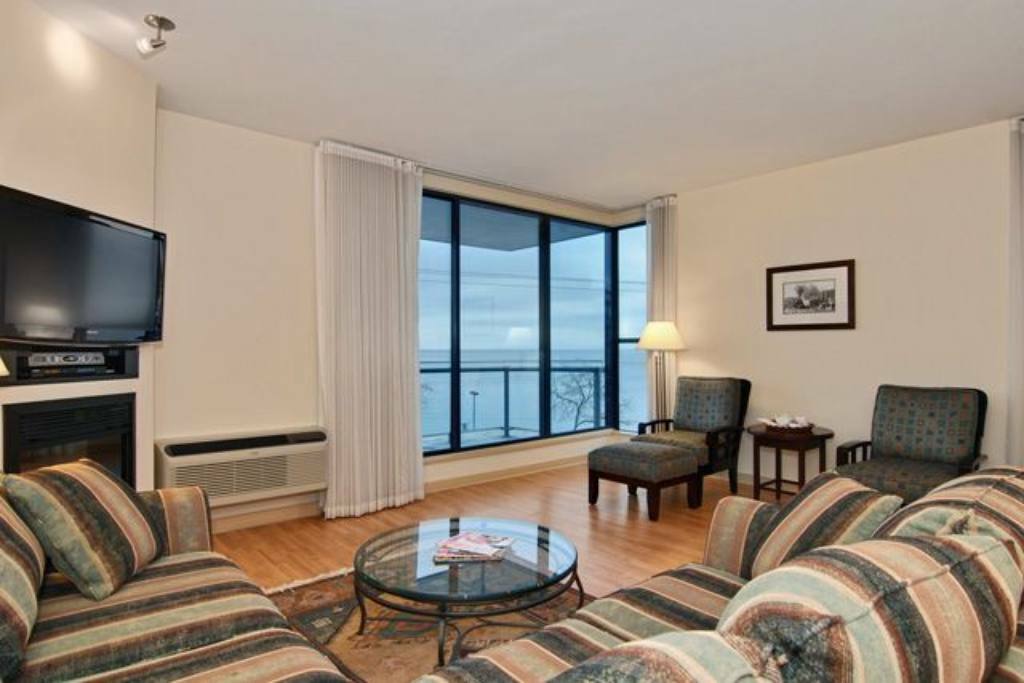 Ocean Promenade Hotel White Rock Exterior photo